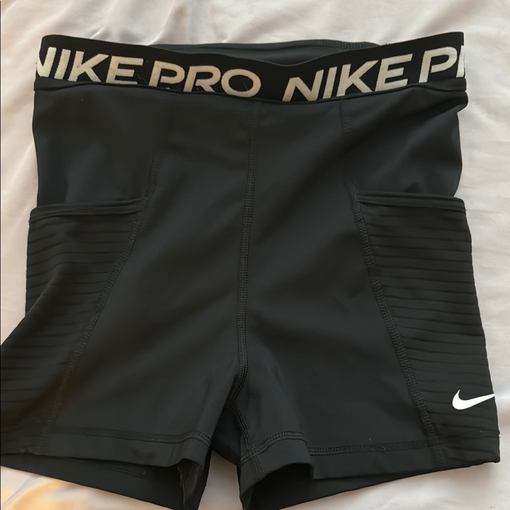 Nike Pro Women's Athletic Black Shorts